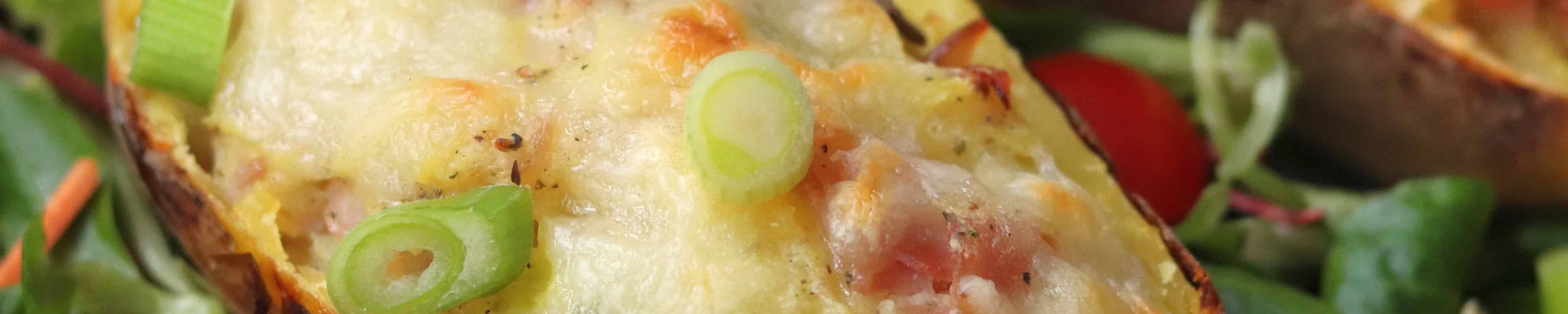 Plnené zemiaky so šunkou a syrom ťa očaria vizuálne aj chuťovo (Recept)