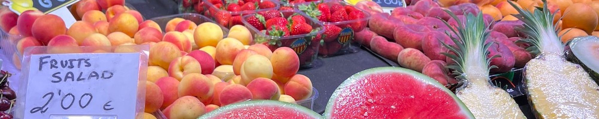 Rozkrojený melón z trhu či obľúbené freshe a ovocie. Ak nechceš skončiť s problémami, sleduj naše tipy