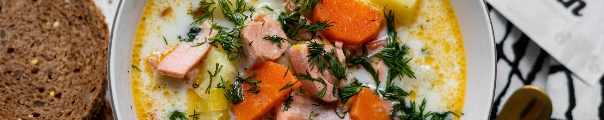 Hustá lososová polievka, ktorá pokojne zastúpi rolu hlavného jedla (Recept)